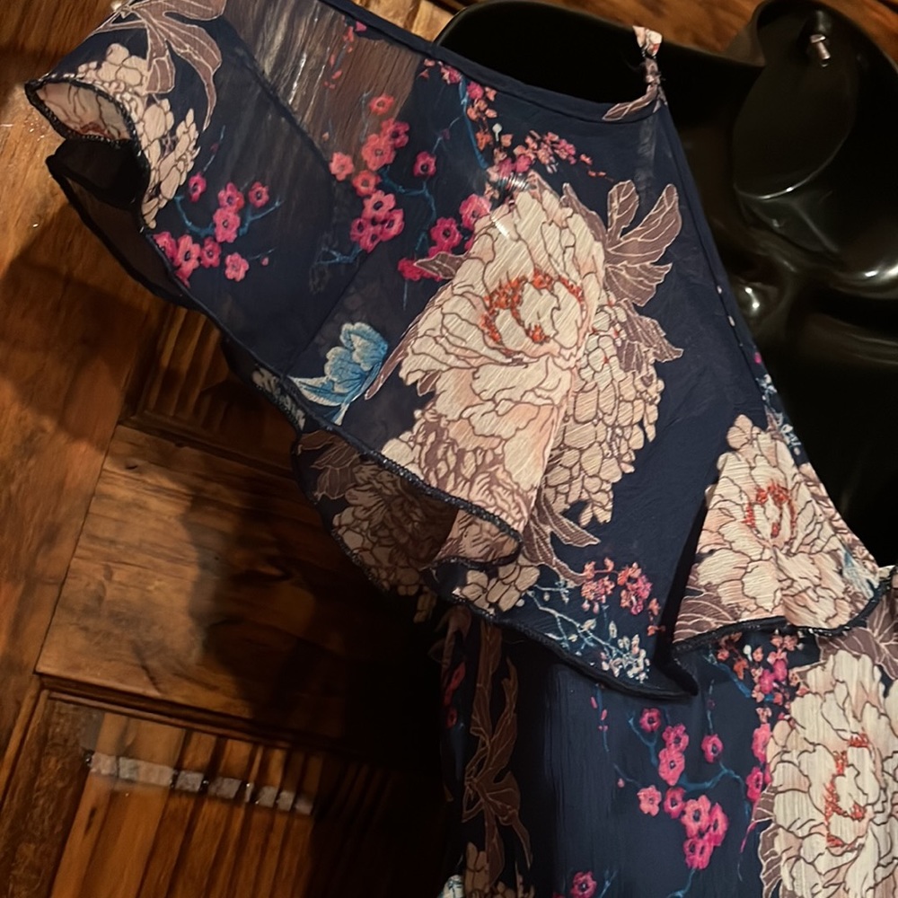 Off The Shoulder Floral Dress - Picture 5 of 10
